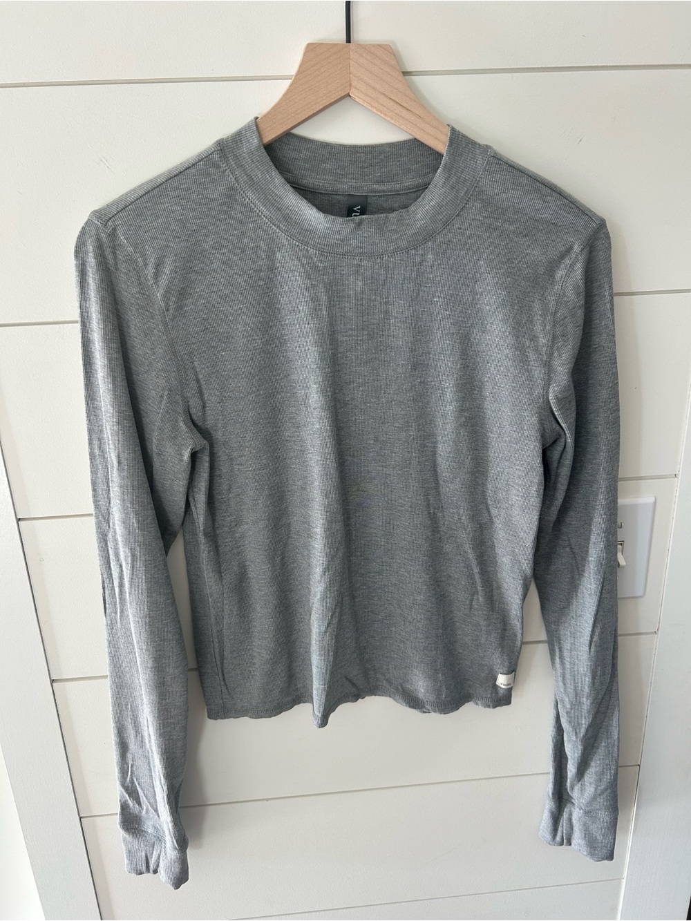 Vuori Gray Ribbed Crewneck Pullover
